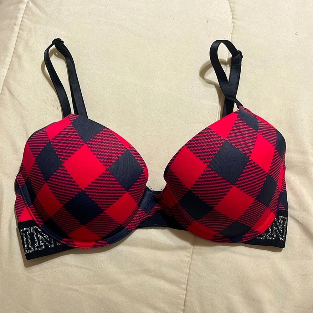 PINK Wear Everywhere Push-Up Bra